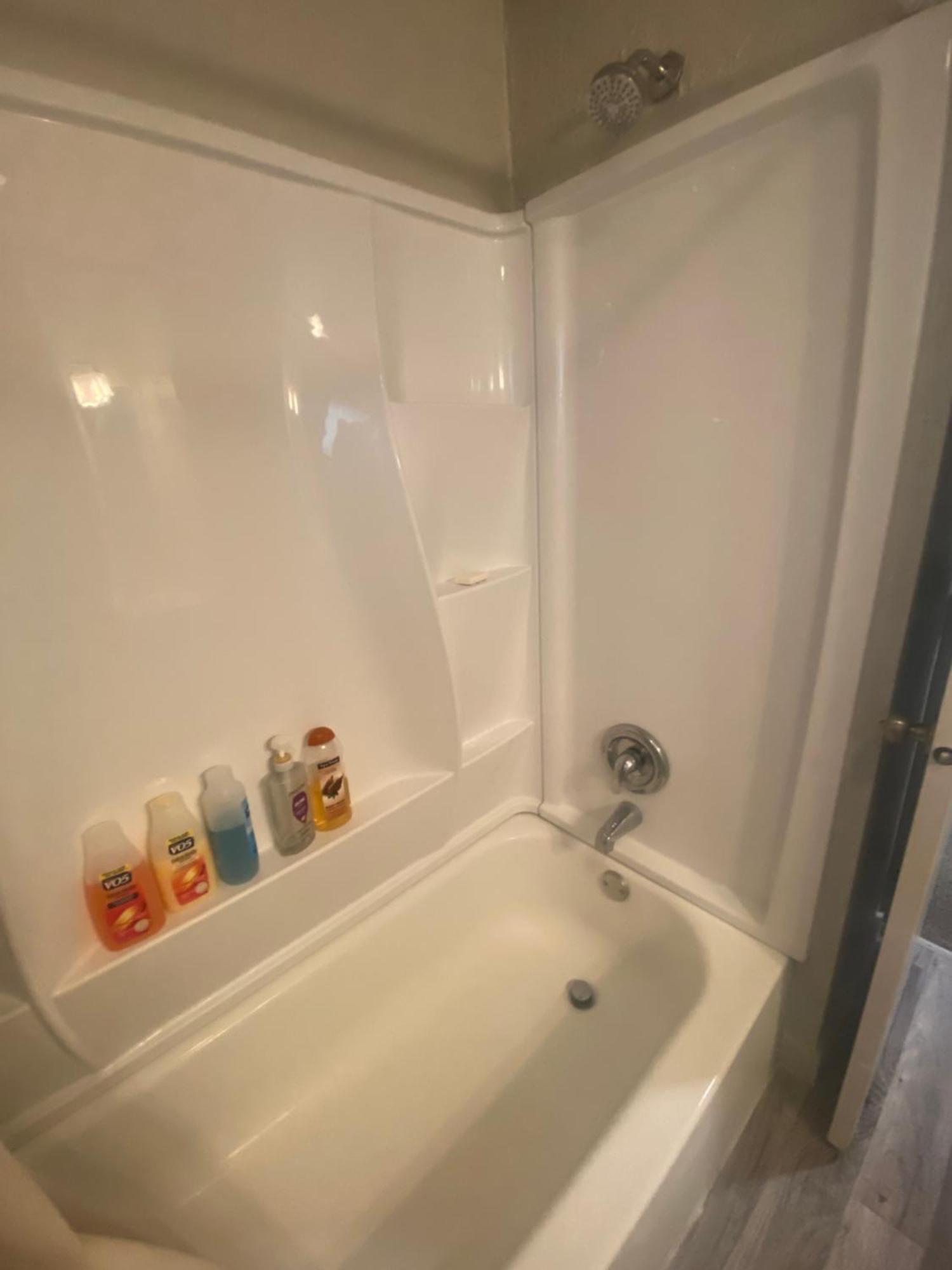 Cute Entire Small House With Large Yard! Pets Welcome! West Valley City Exterior foto
